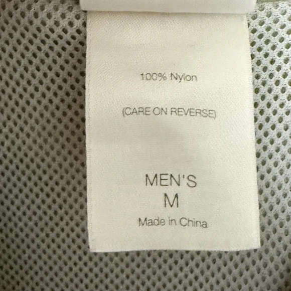 REI Men's Vented Hiking Fishing Shirt Khaki Size M Short Sleeve Nylon Gorpcore - Picture 3 of 4